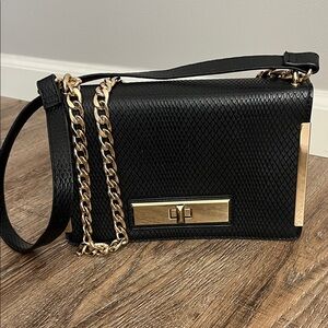 ALDO BLACK CHAIN LINK PURSE